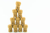 堆叠的卡瓦软木塞(西班牙葡萄酒)图片素材