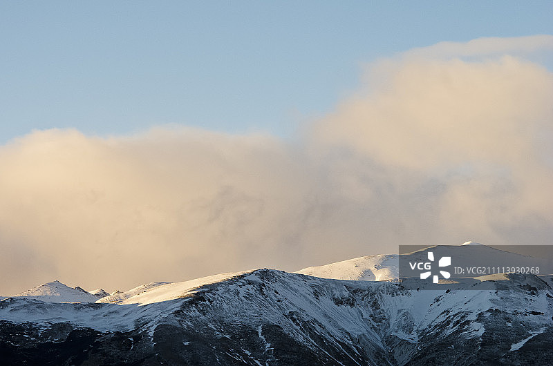 阿根廷Cerro Catedral的冬季山峰图片素材