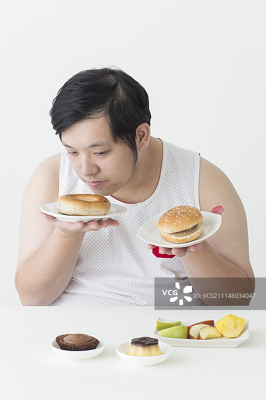 男性,肥胖,饮食过量图片素材