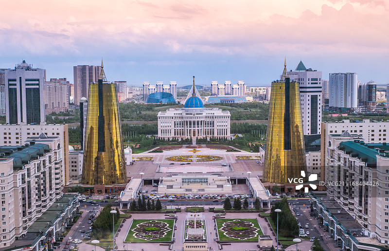哈萨克斯坦阿斯塔纳国会图片素材