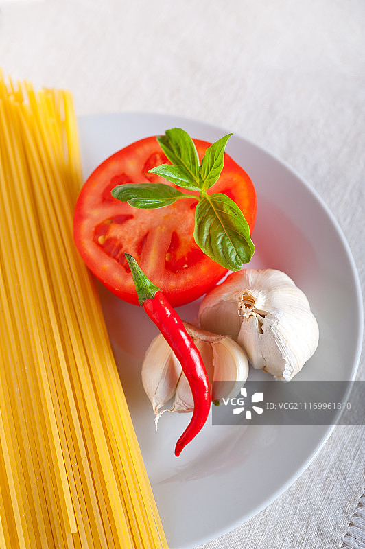 意大利面，意大利面，西红柿配料图片素材