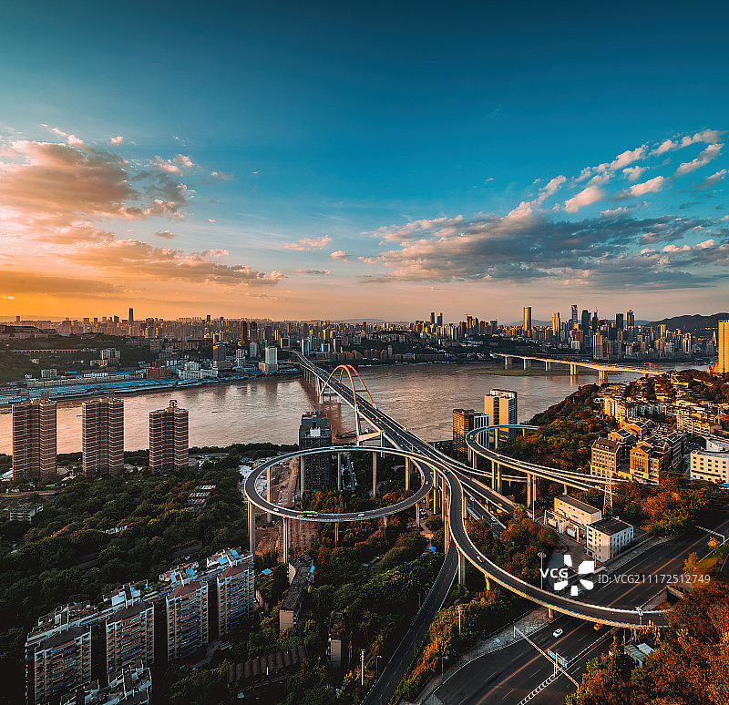 高视角下的重庆苏家坝立交桥图片素材
