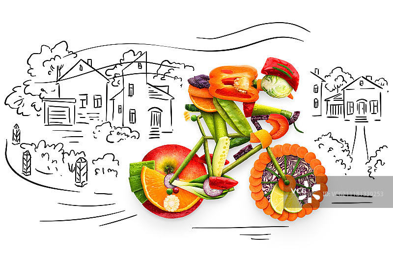 健康食品的概念，骑自行车的人骑新鲜的蔬菜和水果，在粗略的背景。图片素材