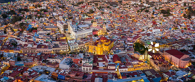 墨西哥瓜纳华托彩色小镇航拍图片素材