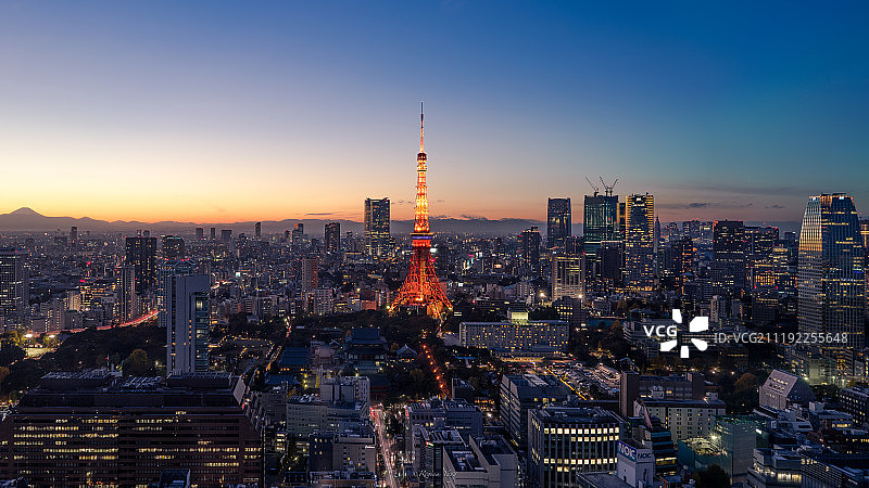 东京塔与富士山日落图片素材