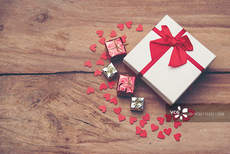 情人节礼物盒，爱的概念图片素材