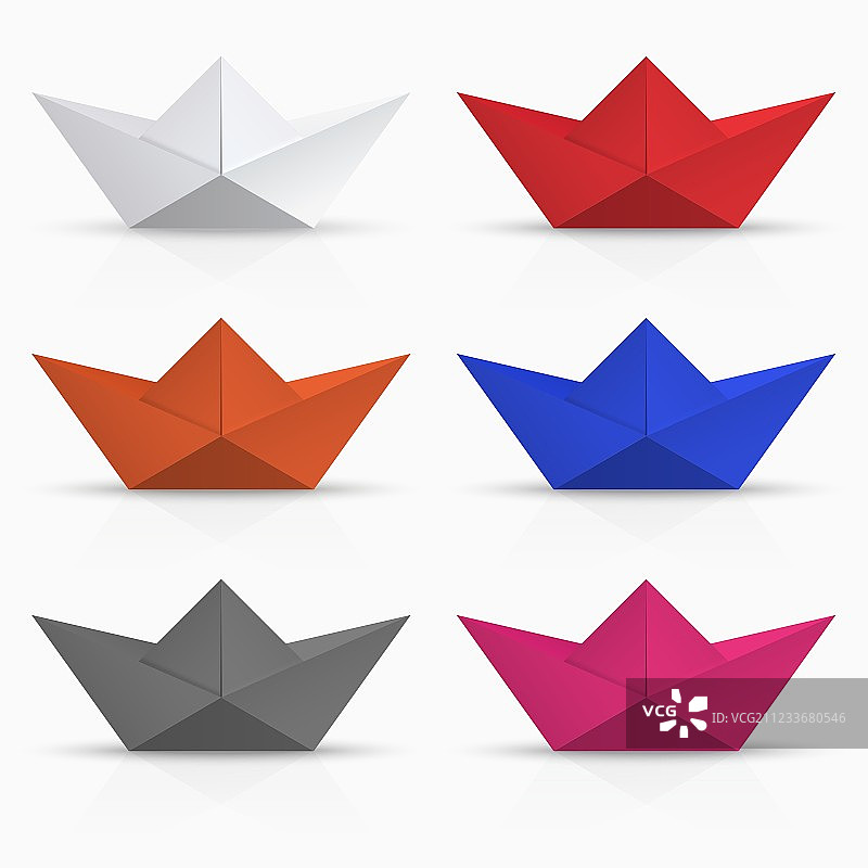 现代折纸船设置在白色图片素材