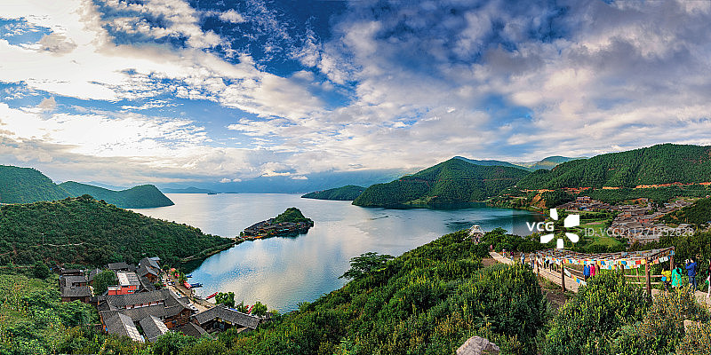 泸沽湖全景图片素材