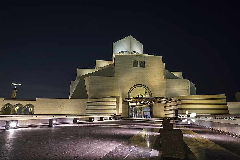 卡塔尔多哈伊斯兰艺术博物馆夜景图片素材