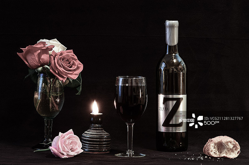 葡萄酒和玫瑰- Z图片素材