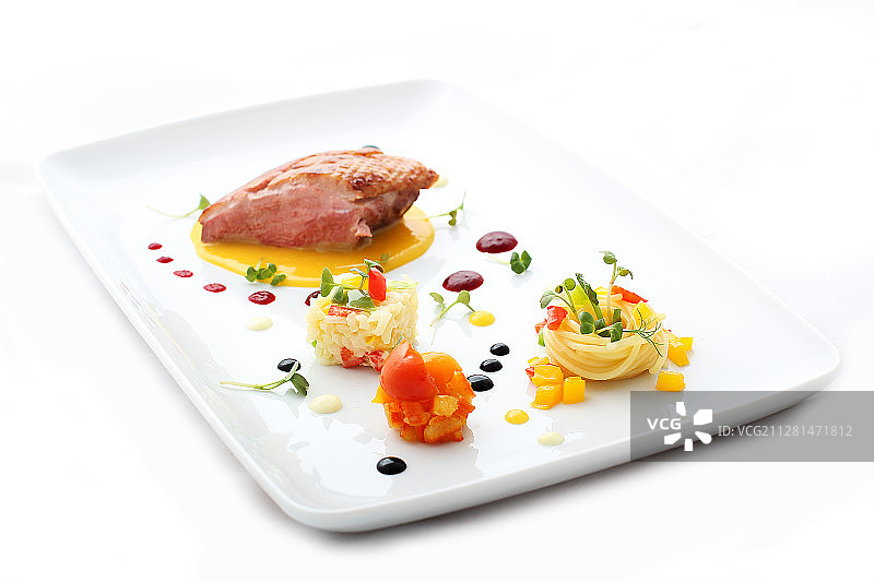 鸭胸美食大餐的特写图片素材
