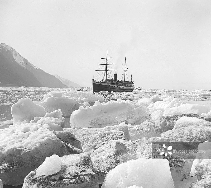 穆尔冰川，阿拉斯加，1902年图片素材