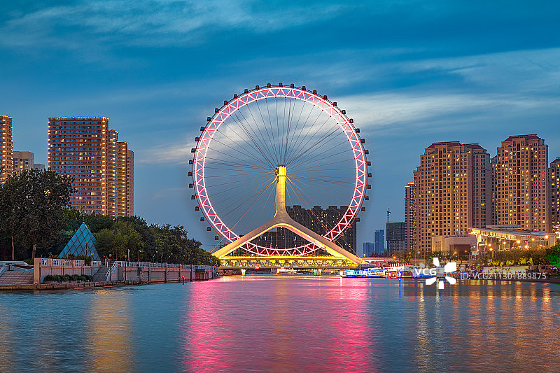夜景天津之眼都市风光城市天际线建筑海河摩天轮旅游商务区图片素材