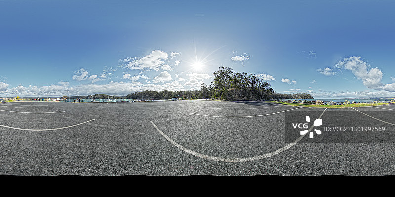 HDR圆顶海岸停车场图片素材