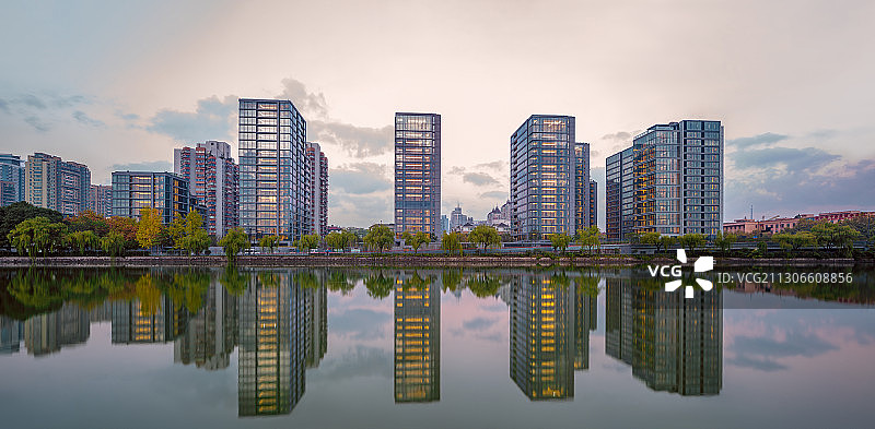现代都市高端住宅图片素材