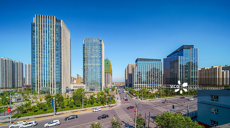 新疆乌鲁木齐高新区新市区政府办公楼创新广场商务建筑群图片素材