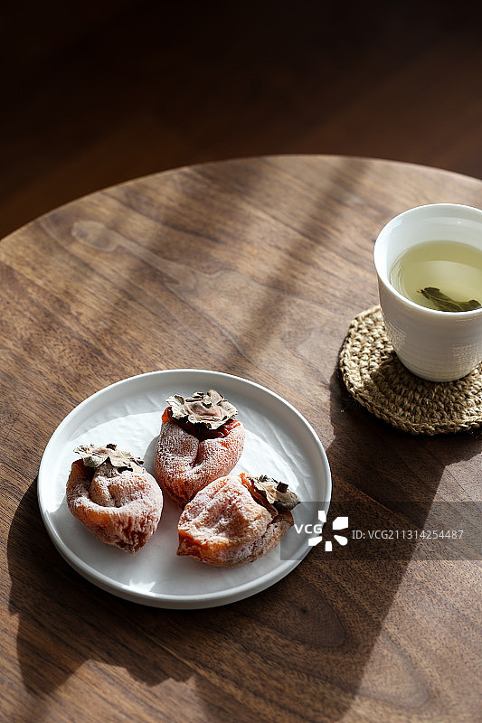 传统富平柿饼和铁观音下午茶图片素材