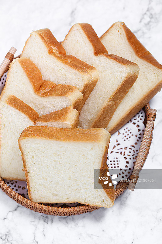 切片的叠放在一起的吐司面包图片素材