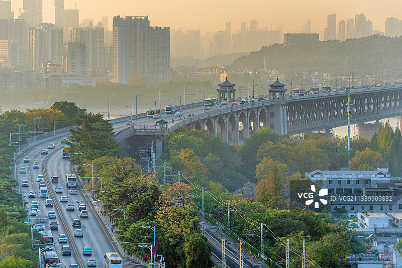 中国湖北武汉长江大桥图片素材