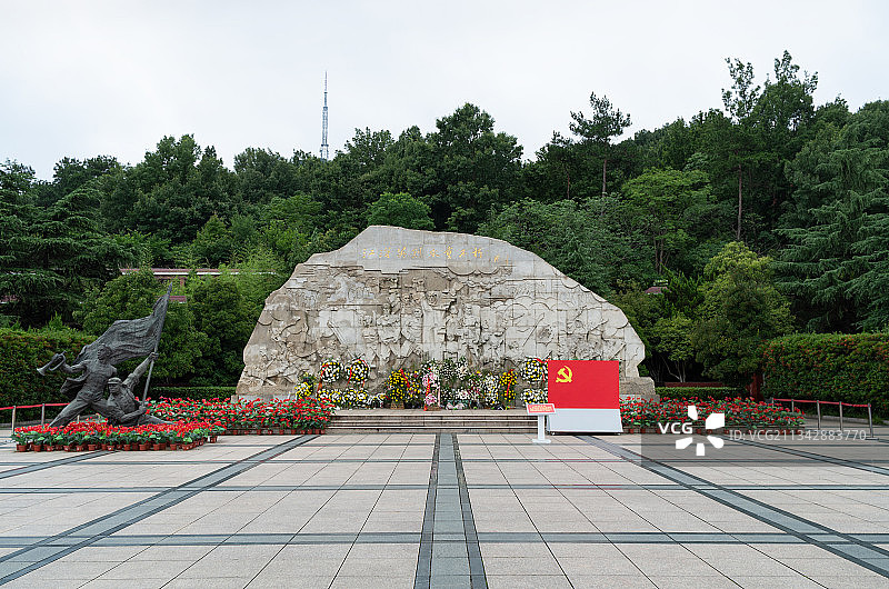 安徽省合肥市蜀山烈士陵园，江淮烈士群雕，广场图片素材