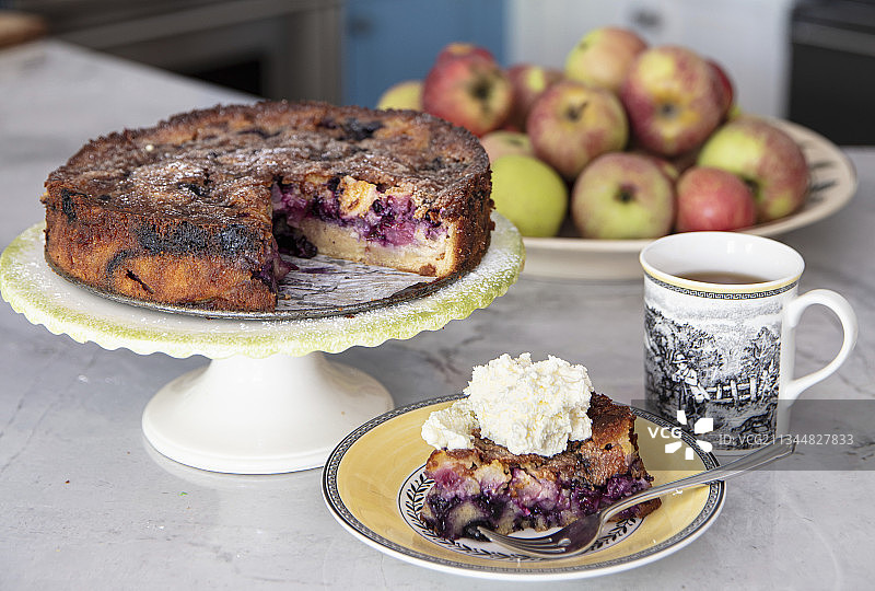 苹果蓝莓咖啡蛋糕图片素材