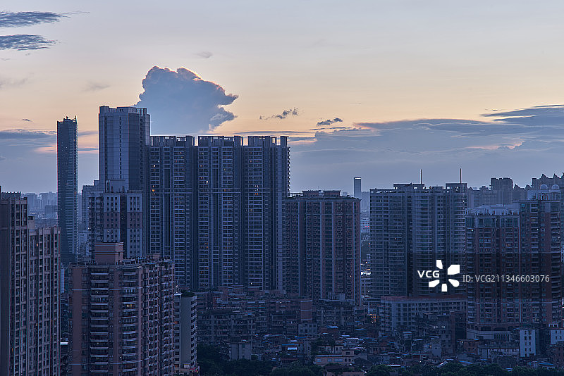 中国广州海珠区城市夕阳晚霞风光图片素材