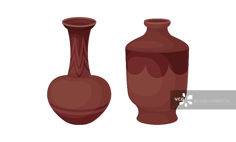粘土厨具和带有高花瓶的陶瓷容器图片素材