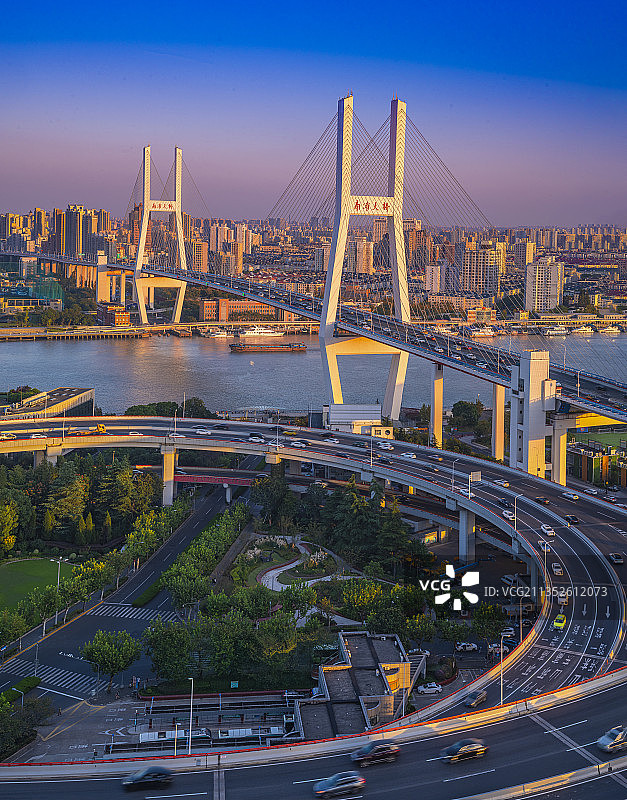 上海城市景观高架桥图片素材