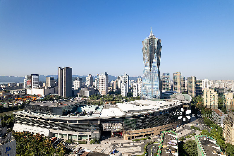 杭州现代地标性建筑和城市天际线图片素材