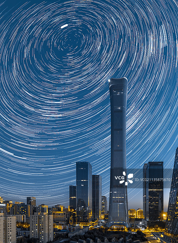 星空下的北京商务区地标建筑夜景图片素材
