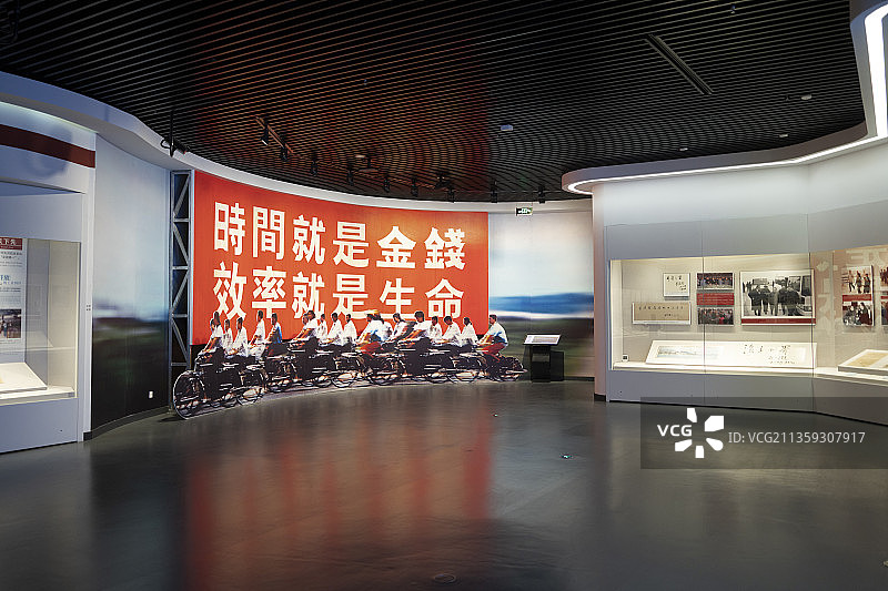 深圳南山博物馆改革开发展廊蛇口建设初期模拟场景图片素材