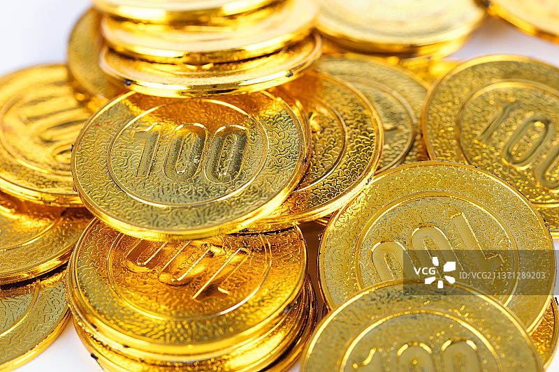 金色耀眼的金币代表财富图片素材