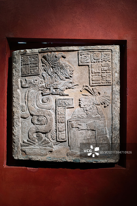 大英博物馆藏墨西哥出土玛雅文明亚斯奇兰门楣浮雕图片素材