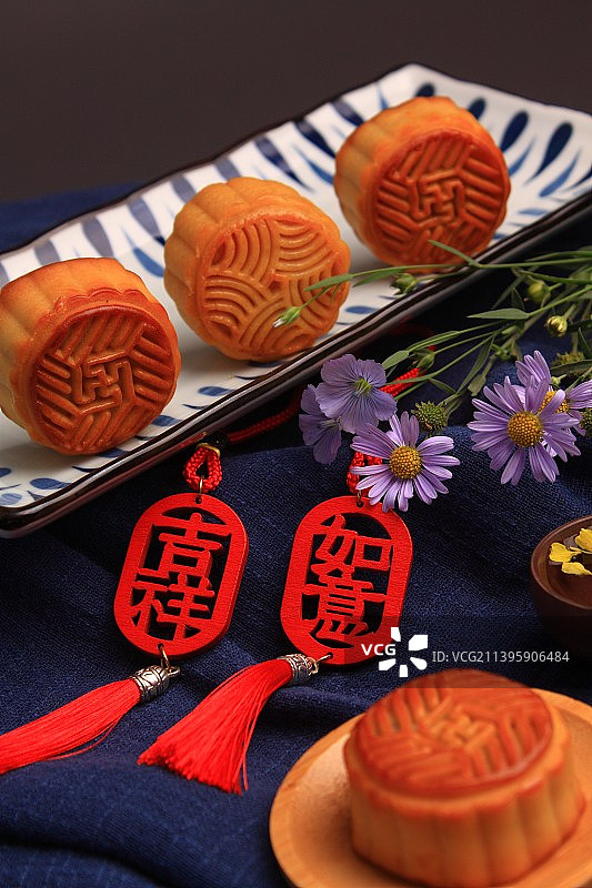 中秋节月饼中国传统节日静物图片素材