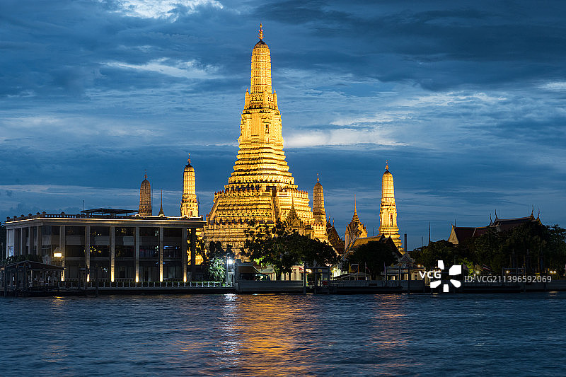 曼谷黎明寺夜景图片素材