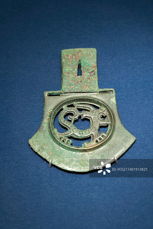 广西民族博物馆展览三星堆青铜器工具图片素材