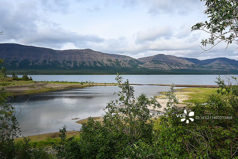 俄罗斯Putorana高原上的一个山地湖泊图片素材