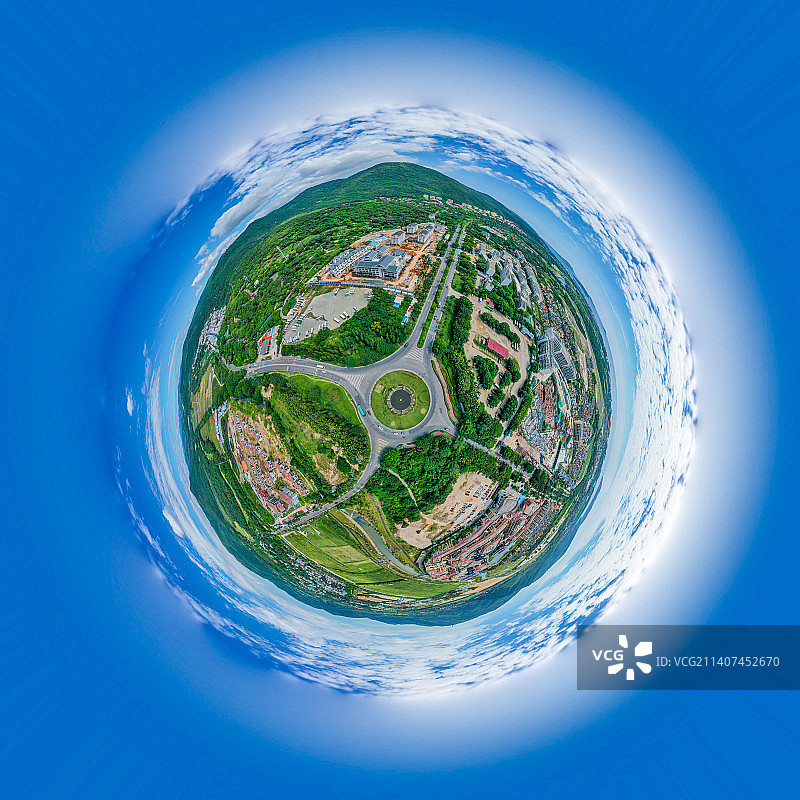 航拍海南三亚亚龙湾风景区街区道路交通转盘 VR视角球形全景图 720全景照片图片素材