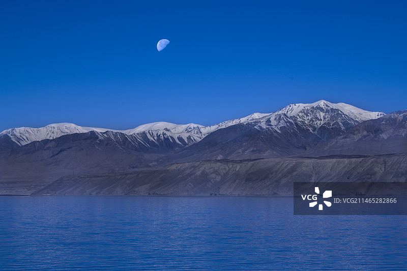 新疆喀什白沙湖月色图片素材