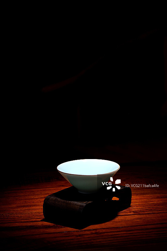 青瓷茶杯图片素材