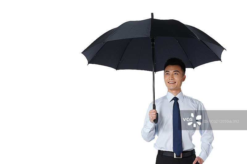 商务男人打着雨伞图片素材