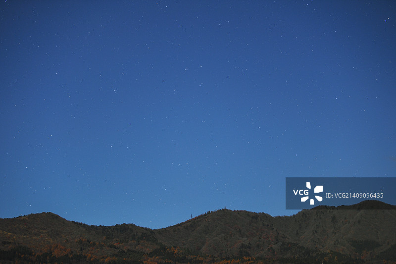 日本山梨县夜空中的星星图片素材