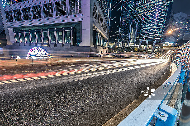 香港 夜晚的霓虹 办公楼 CBD 汽车广告背景 道路图片素材