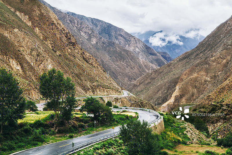 川藏公路怒江峡谷段图片素材