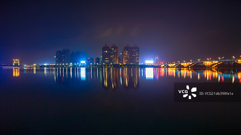 惠州东江边城市夜景图片素材