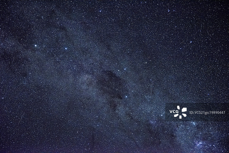 南美玻利维亚乌尤尼盐湖镜上的星海图片素材