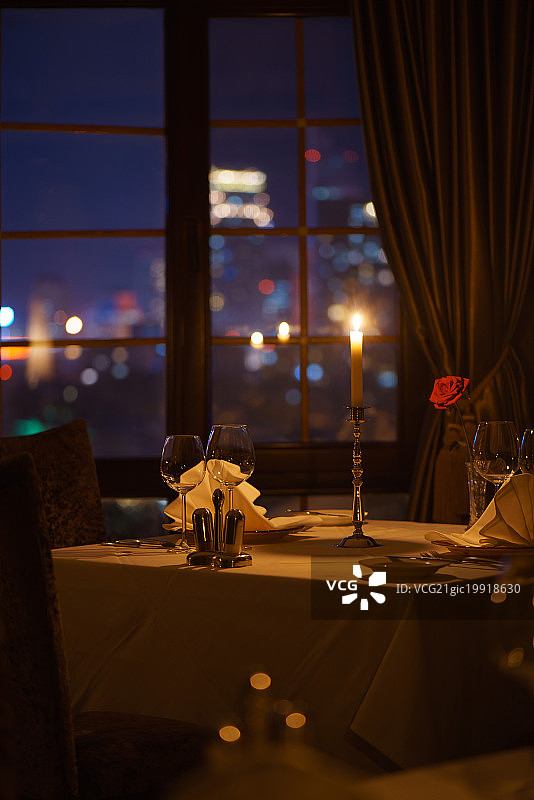 浪漫西餐厅烛光夜晚图片素材