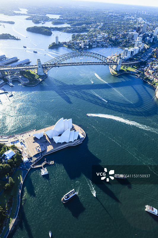 悉尼海港大桥和影子图片素材