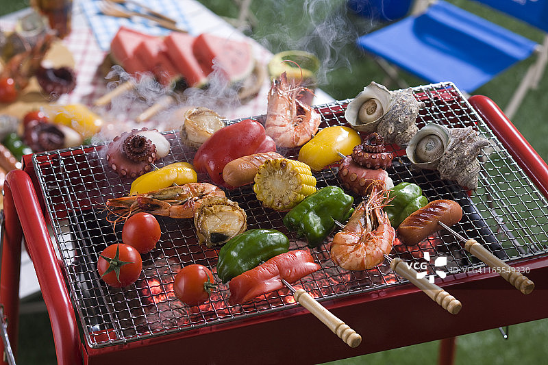串海鲜和蔬菜烧烤烧烤图片素材