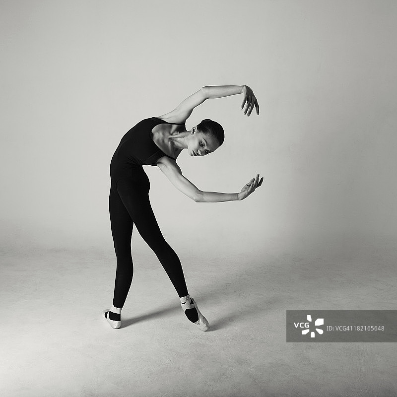 现代芭蕾舞蹈家图片素材